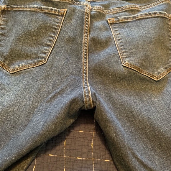 Old Navy Rockstar ankle jeans - Picture 5 of 6